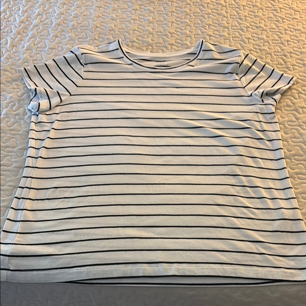 Banana Republic White and Black Short Sleeve Tee XL